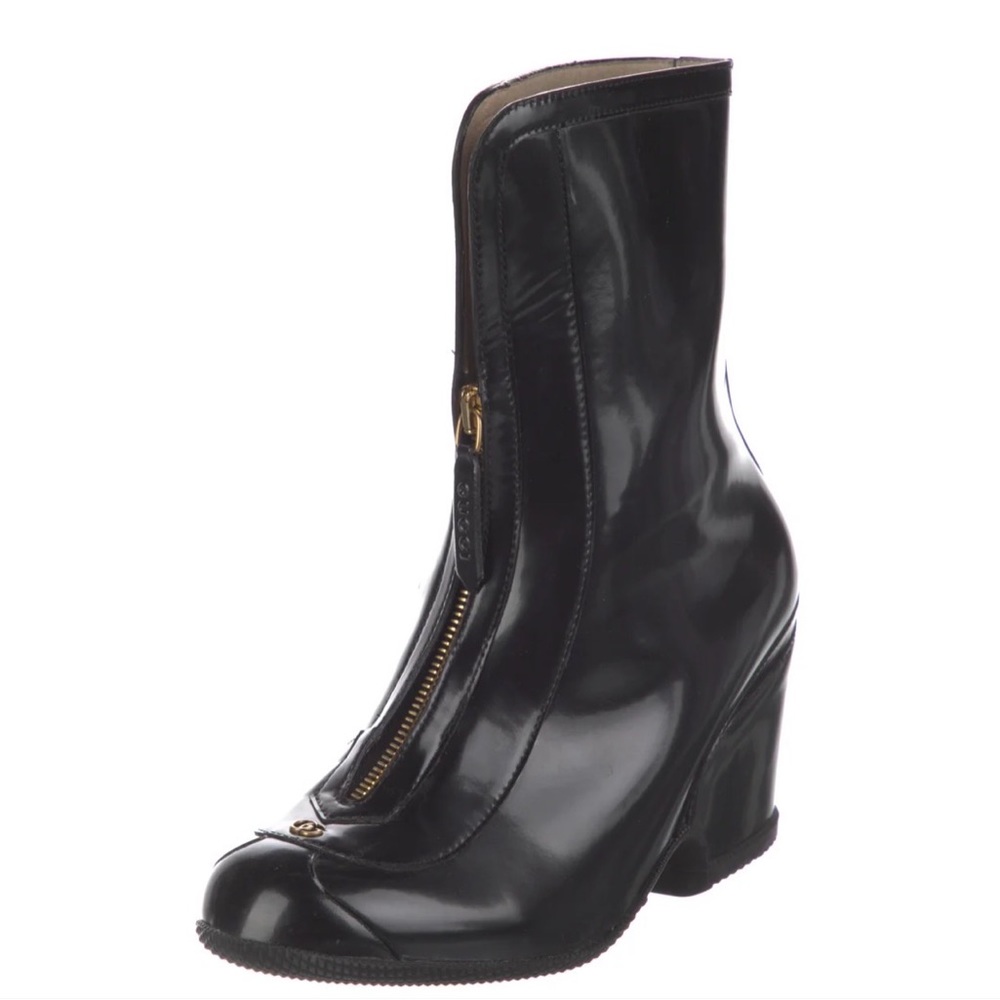 Gucci mid calf leather boots size 6, 36